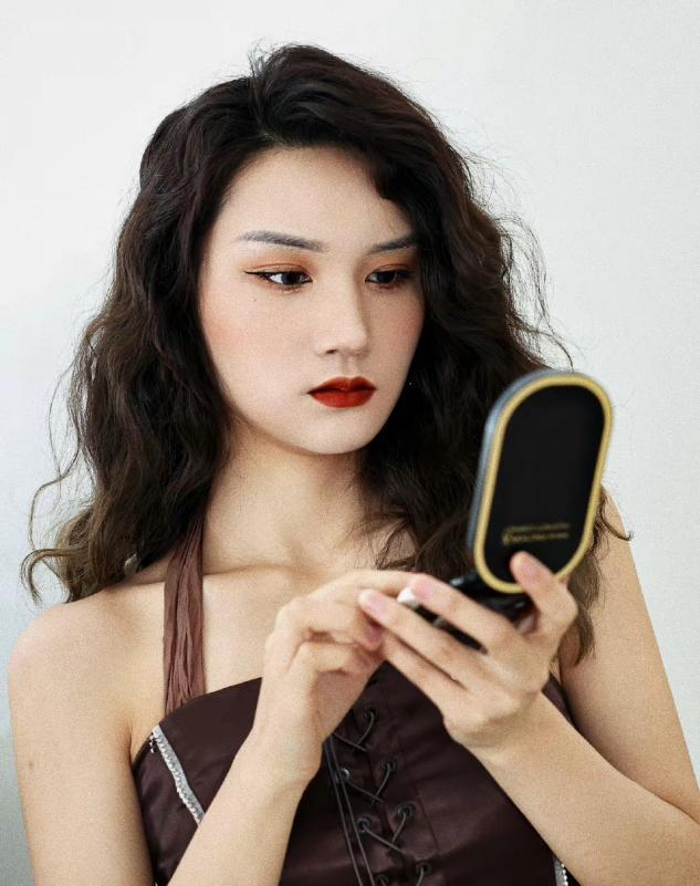 底妆 氛围感妆容要怎么打造,学会这几种方式,气质瞬间上升