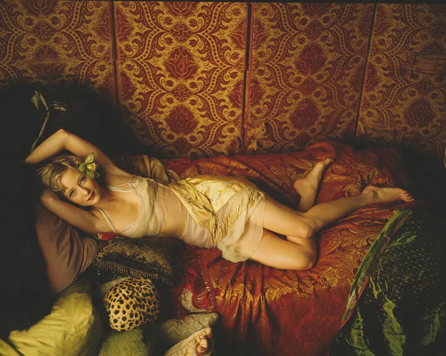 好莱坞|好莱坞女星遭车祸，全身严重烧伤生命垂危！