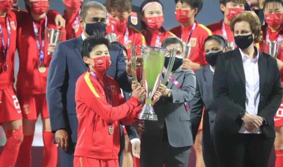 国足|敢不敢应战？西安花木兰小学足球队正式向国足下战书，豪言三比零