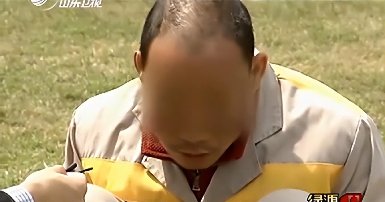 2011年,广州男子杀害一起生活20年的妻子,原因:我不想和她亲热