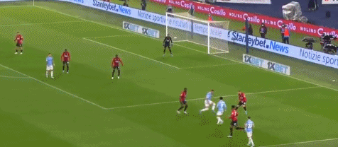 绝杀|AC米兰2-1拉齐奥登顶！93分钟失误送绝杀，队友贴面怒吼阿切尔比