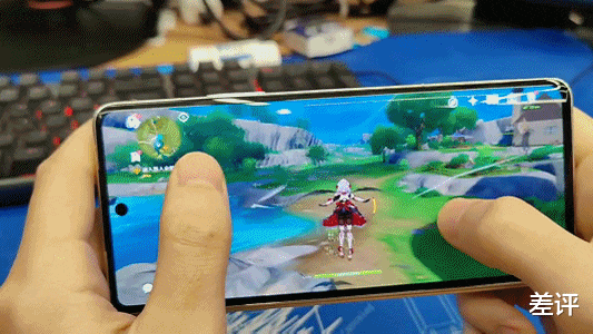 华为荣耀|我小心翼翼用了两天荣耀折叠屏,结果它在发布会上直接被摔了