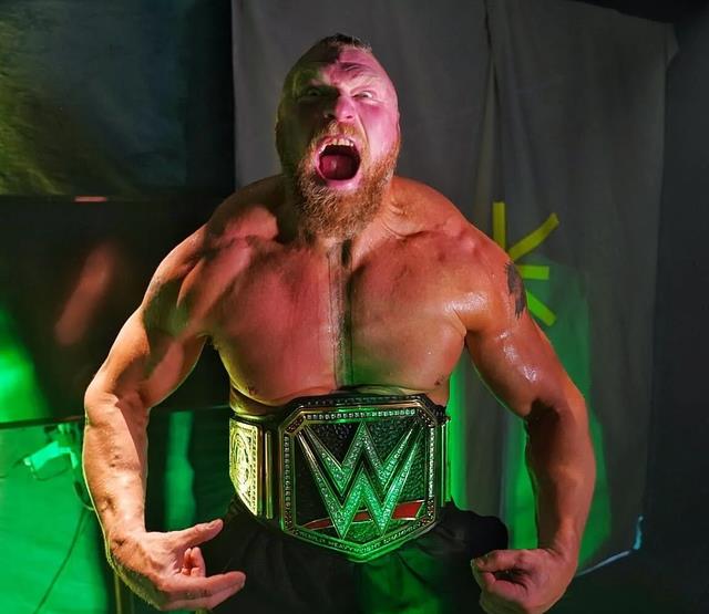 C罗|WWE科迪：RAW上演讲没有台词，纯即兴！大布已返回加拿大！