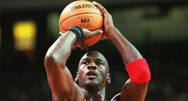 nba选秀|NBA选秀历史上，有哪些闭着眼都能对的人，却球队被完美的错过了