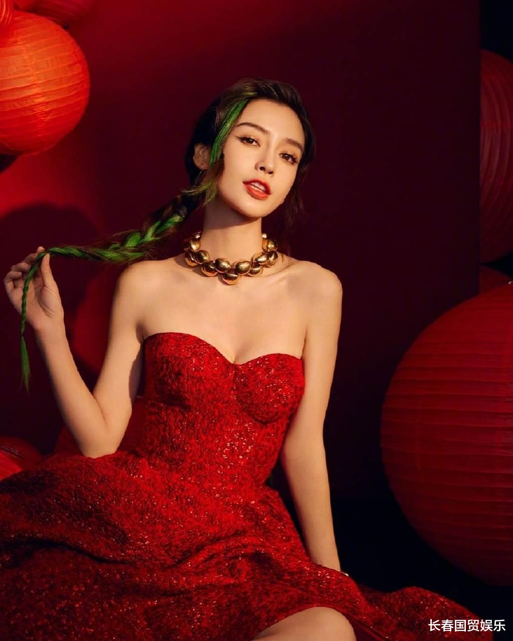 Angelababy|Angelababy与黄晓明后大解放，性感封面照大秀深邃事业线