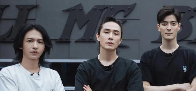 李承铉|“软饭男”李承铉：因带娃患上严重抑郁症，二胎随母姓引发争议