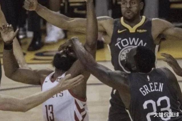 独行侠|ESPN工作人员分享了嘲讽科尔言论的照片，究竟谁在违反体育道德