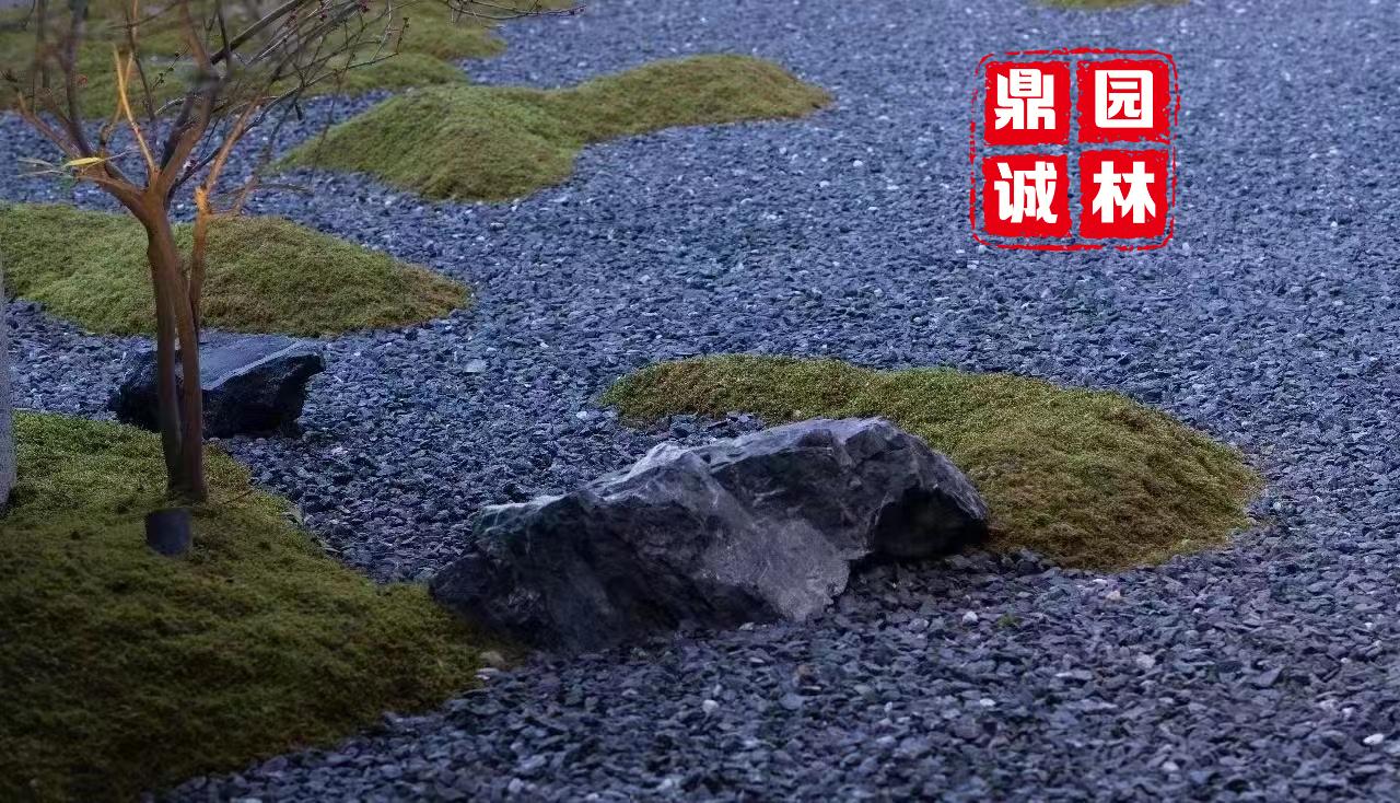 独特的黑山石打造庭院日系建筑枯山水风格