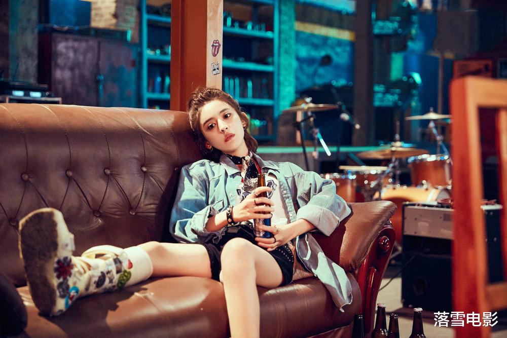 缝纫机乐队|低俗恶心，侮辱教师，《缝纫机乐队》凭什么称励志？