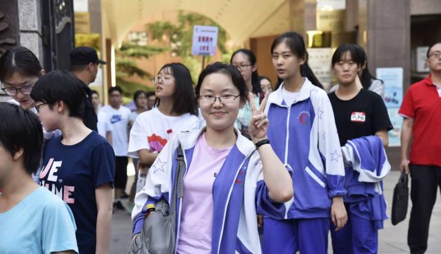 高考|双减后再添“新规”，高三复习时间被严格限制，学生家长着急了