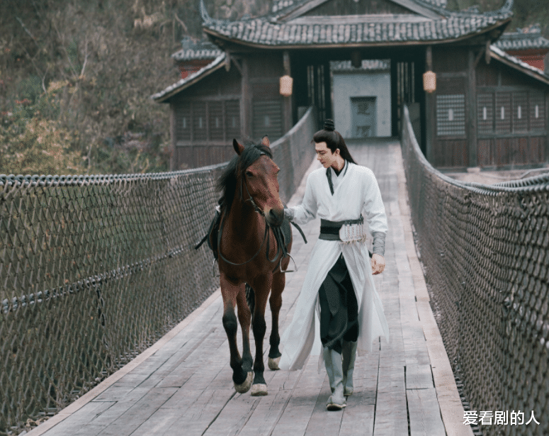 写真|说英雄谁是英雄:孟子义演活了雷纯的破碎感,白愁飞为她点亮灯火