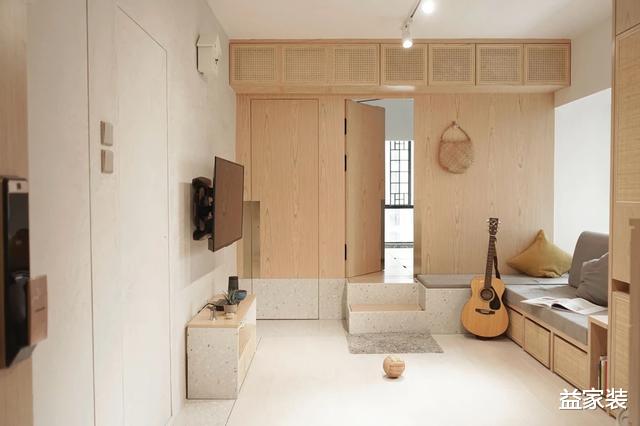 三口之家挤在40平的空间中,半平米不敢浪费,业主却说非常幸福