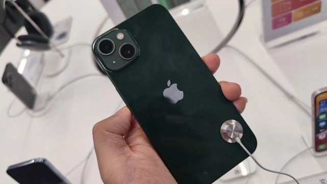 |3月份买手机别盲目跟风，对比了那么多款，旗舰认准他们就对了