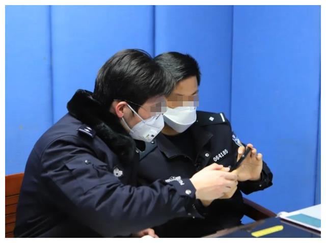 “食人魔”张永明:连杀20多人做腊肉,把受害者遗骸当鸵鸟肉出售