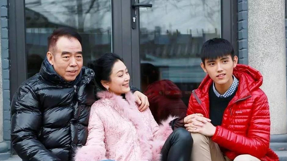 欧阳娜娜|8位“被爹妈强捧”的星二代，没作品没演技，好日子到头了