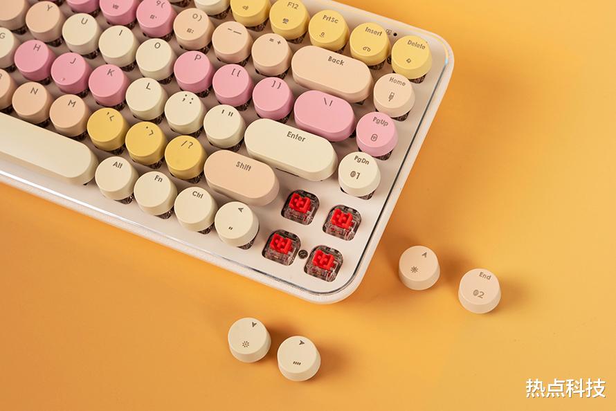 机械键盘|黑爵K840T三模机械键盘评测 高颜值与单色光打造内外兼修外设