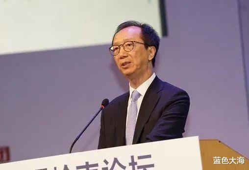 伏明霞|伏明霞:面容苍老欲给70岁老公拼第4胎,爱情至上网友却说算了吧