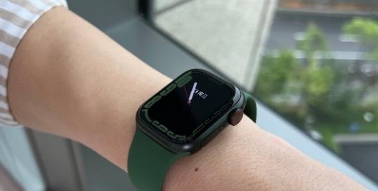 飞利浦·斯塔克|Apple Watch Series7更坚硬，室内屏幕亮度高！