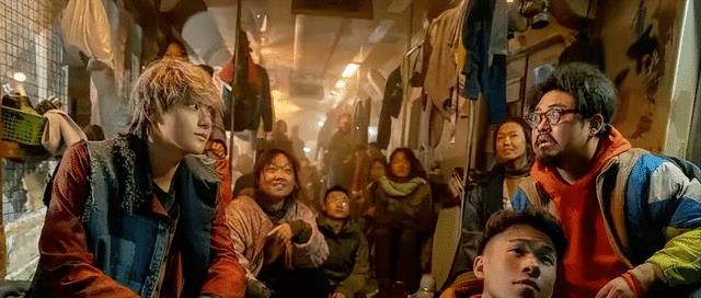 电影|没想到，今年第一个吃螃蟹的，竟然是沈腾！