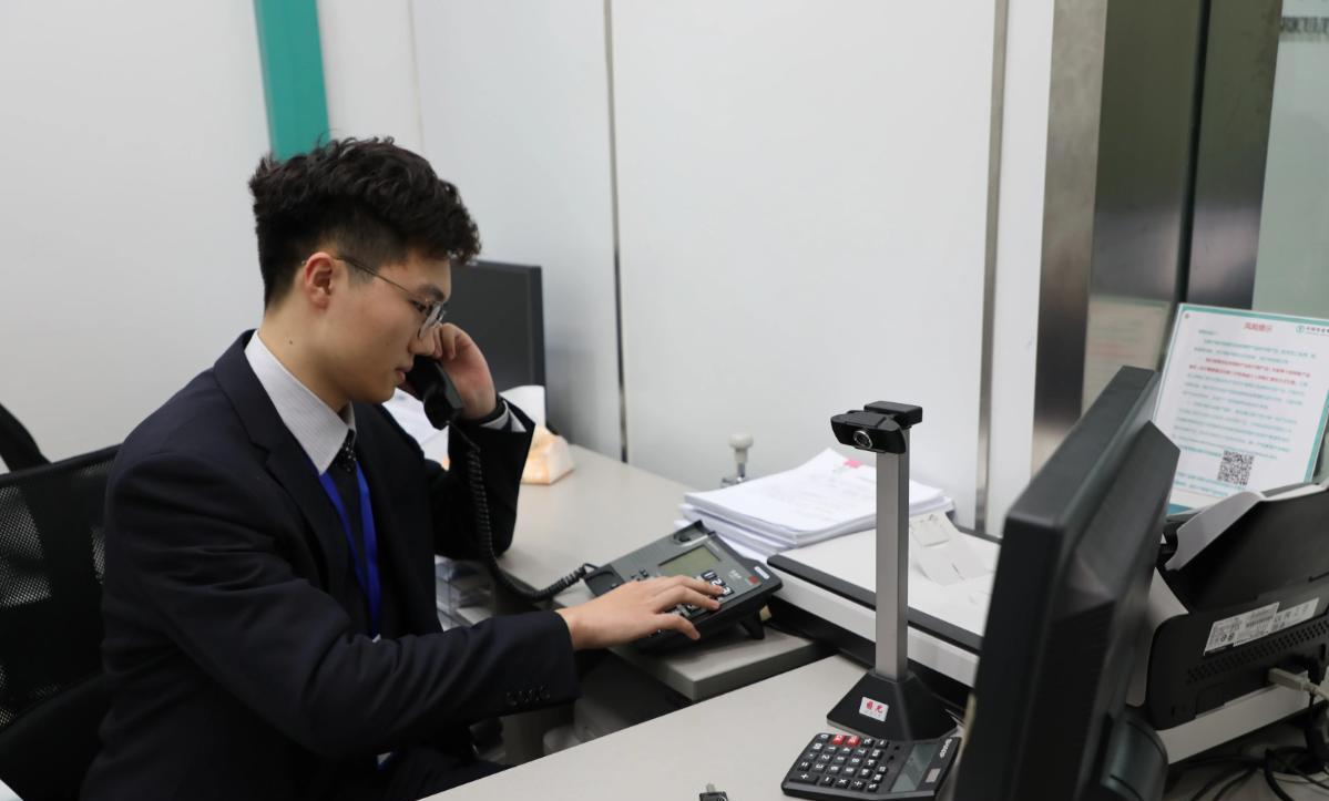 大学|毕业后才明白,“社恐”的人应尽早放弃这些职业,没必要迎难而上