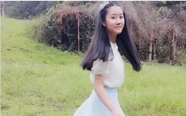 丛飞邢丹相继离世,5岁爱女成孤儿,16年了如今她过得怎样?