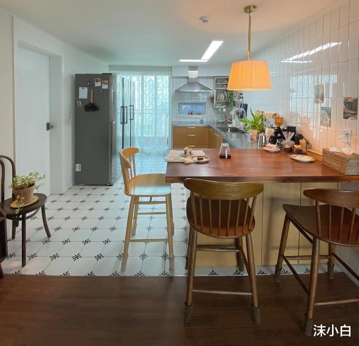 晒晒她的108平小三房，喜欢年代感而装成“上海风”，带点小法式！