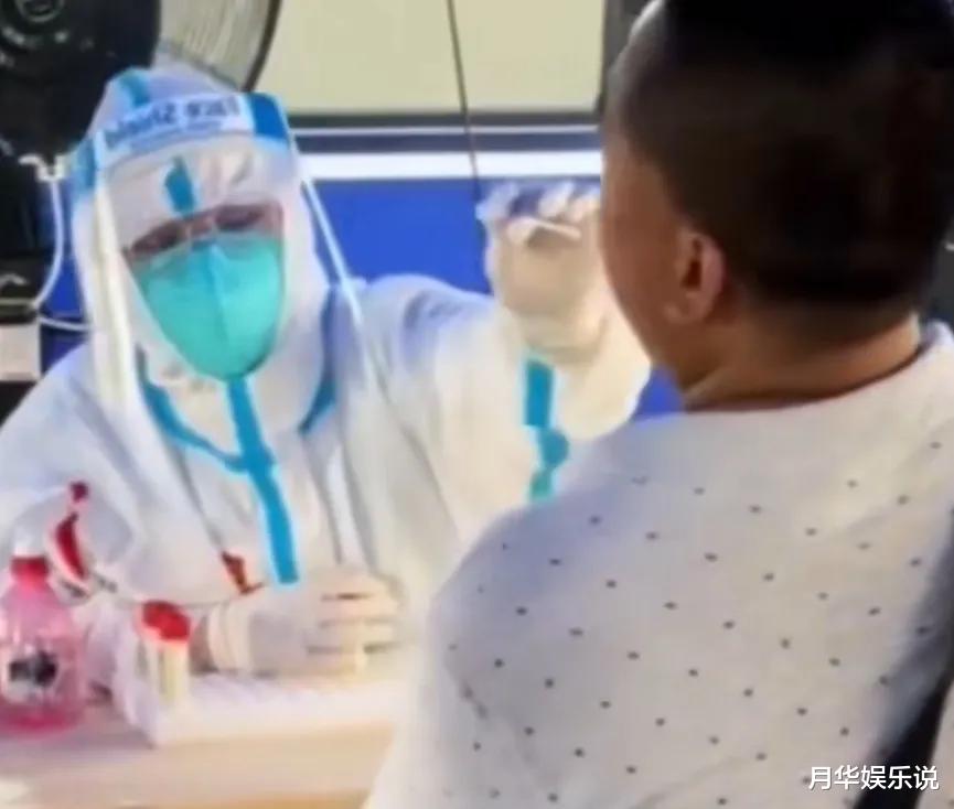 奇葩!男子做核酸怒骂医护人员,并扬言要呼死医护员?