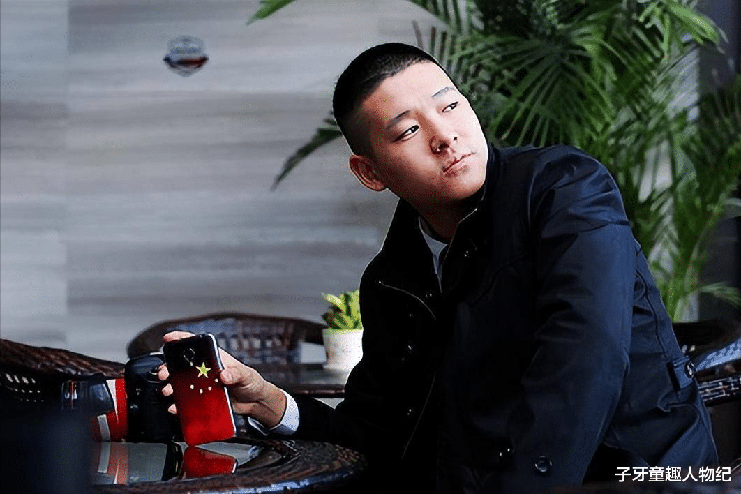 充电器|“河南天才”陈天晗:18岁发明万能充被保送清华,如今怎么样了?