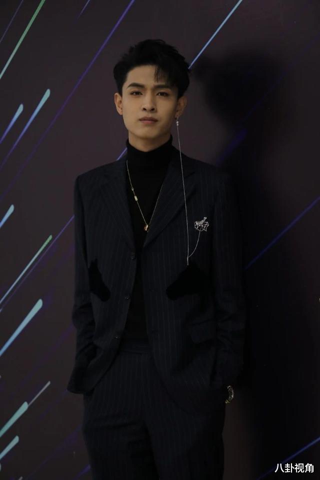 谢娜|事业尴尬期！谢娜被东方卫视退货，与徒弟杨迪一起录制新节目