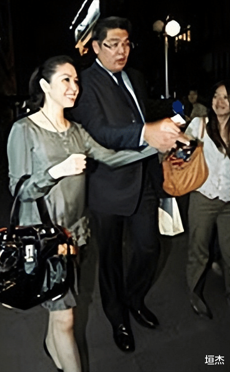 连胜文|“豪门顶配”蔡依珊:老公大选遭“子弹穿脸”,霸气应对力挽狂澜