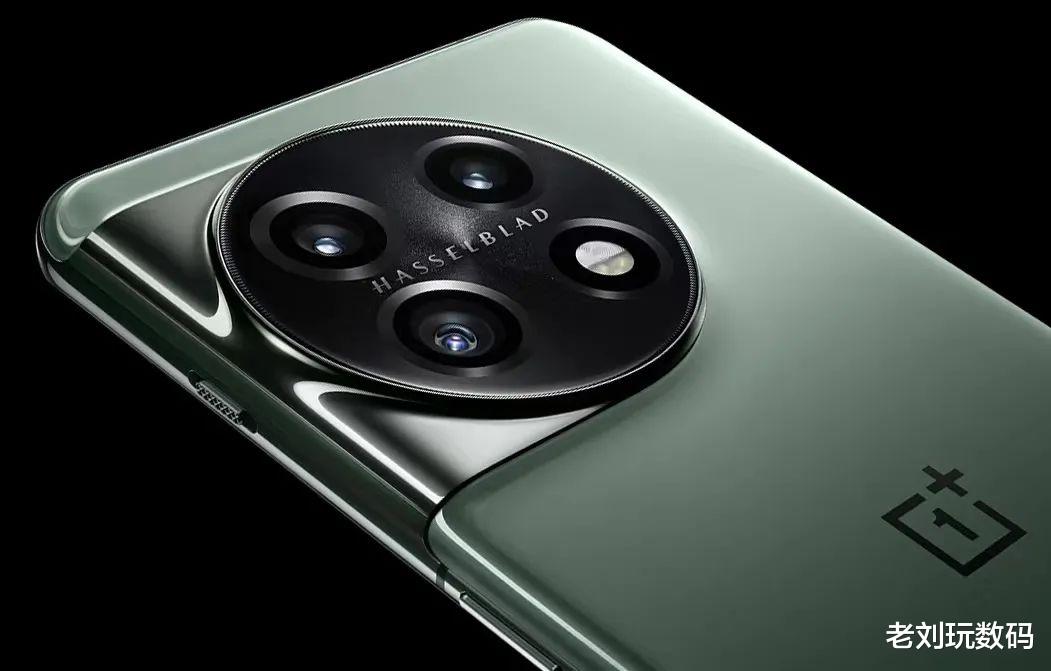 小米科技|便宜了600块！一加11的产品力能和小米13相比吗？