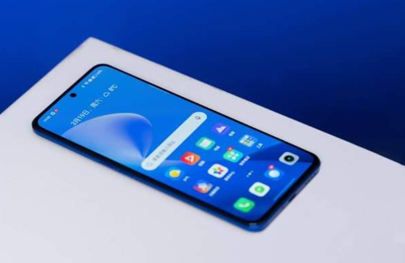 芯片|5nm强芯+独显芯片+12GB=2799，150W快充才是亮点，真香旗舰