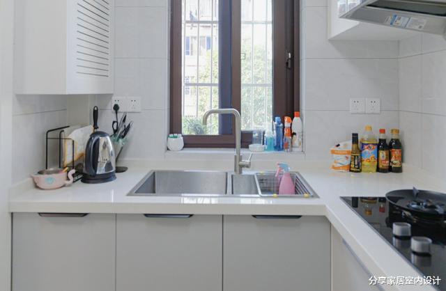 他家68平两居室，简单装修花了16W，不要大白墙太好看了！