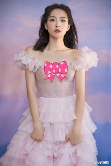 秦岚|高颜值也难驾驭粉色!杨幂胖20斤,刘涛变五五分,刘嘉玲扮嫩失败