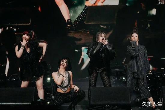 2ne1 神了！科切拉的风竟然把2NE1吹回来了！