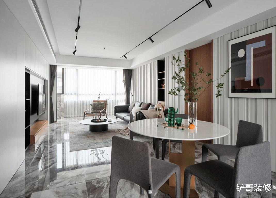 122平的新房，由父母亲自监督装修，给小两口创造属于他们的家！