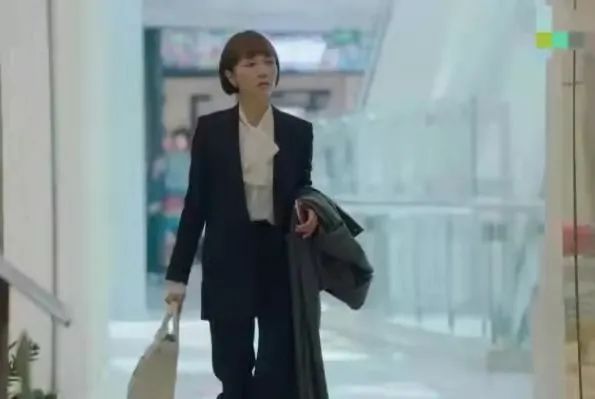 袁咏仪|为了这烂剧，袁咏仪糟蹋了多少爱马仕？