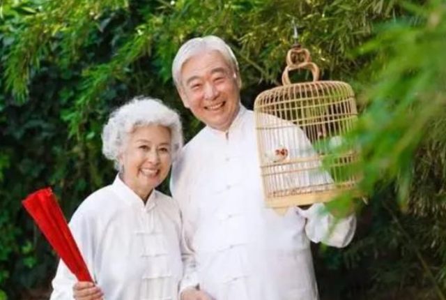 红枣|不论男女，55—65岁是养生期，医生提醒：弃4习、坚持做4事