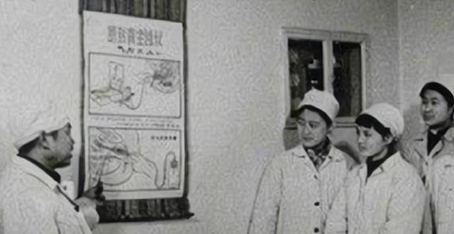 78年，女护士射杀三人，公开审理时百姓请愿，人民日报也为她发声