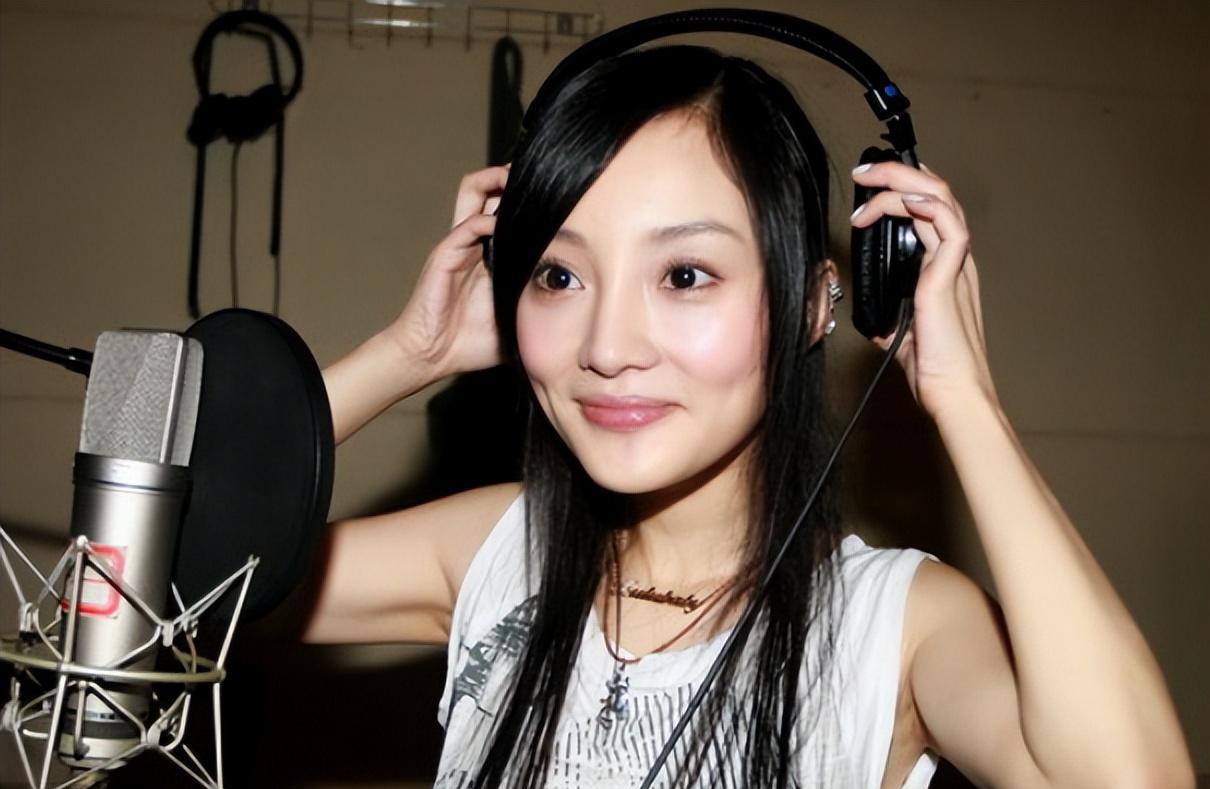 李小璐|被娱乐圈“开除”的李小璐，过得还好吗？