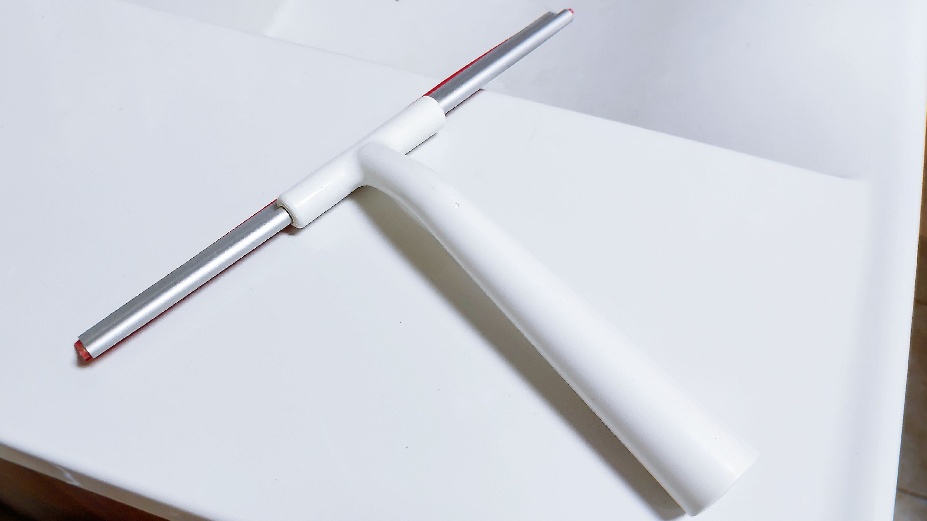 用什么东西擦玻璃好?