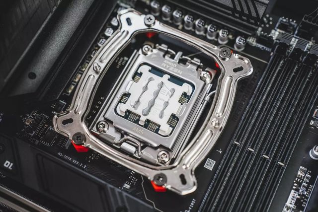 超频三K4挑战者散热器测评：轻松就搞定AMD锐龙5 7600X全核5.5G？