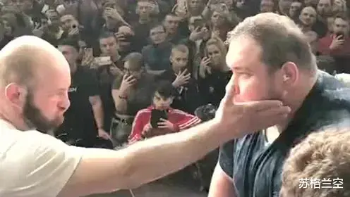 |如果你的领导扇你一巴掌,你会怎么做?