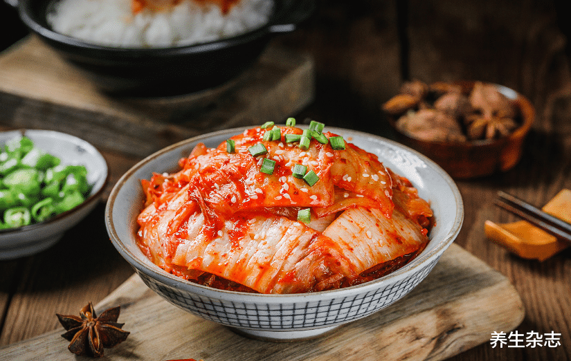 甲状腺癌|45岁大姐确诊甲状腺癌,丈夫哭成泪人,医生摇头:超市1菜别再买