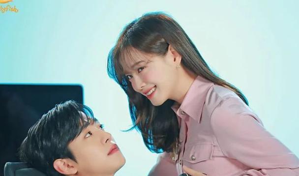 社内相亲|《社内相亲》金世正终于接受安孝燮!夏泰CP连3吻进入甜蜜拍拖