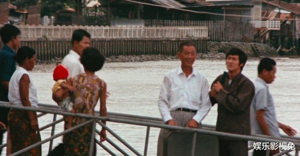 李小龙|片酬7500美金,票房高达319万,李小龙的首部功夫片为何轰动亚洲