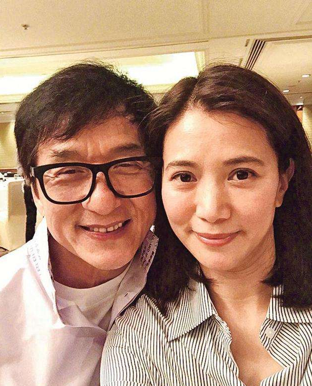 袁咏仪|“港姐冠军”袁咏仪：放成龙鸽子，骂王晶肥佬，为男友与闺蜜绝交