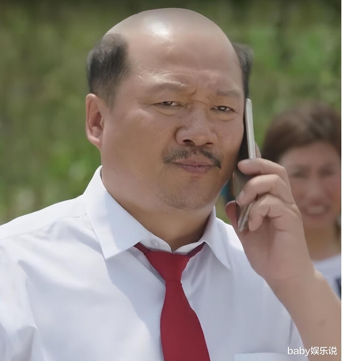 唐鉴军|“赵本山接班人”唐鉴军：走红后拒绝抛弃不孕妻子，如今苦尽甘来