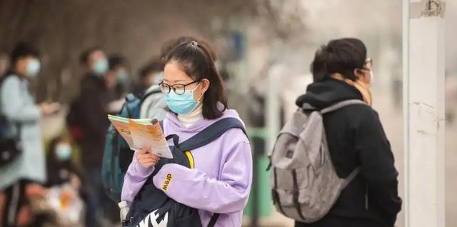 牛皮吹大了!国企员工朋友圈炫富大型翻车,官方连夜调查公布结果