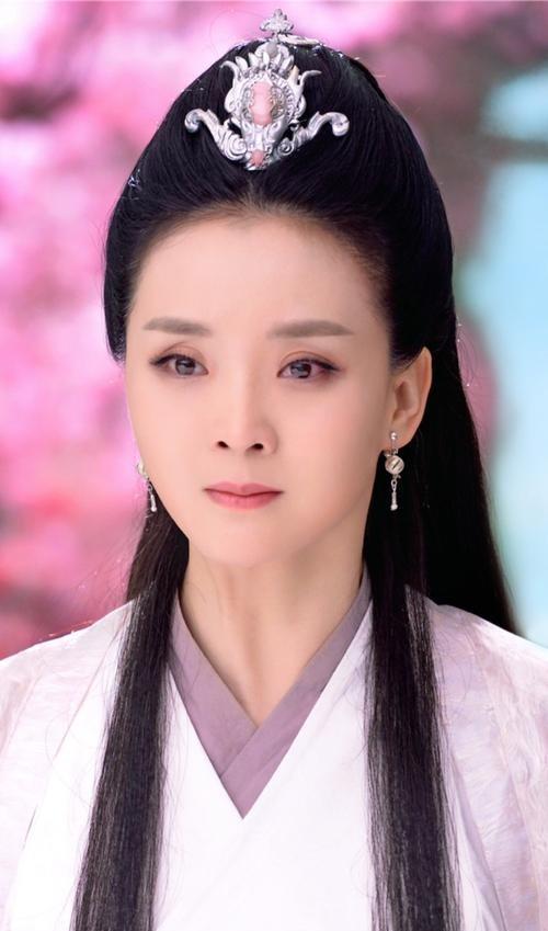 王艳|嫁入豪门后丈夫破产，比起刘涛为夫还债，“晴格格”王艳下场更惨